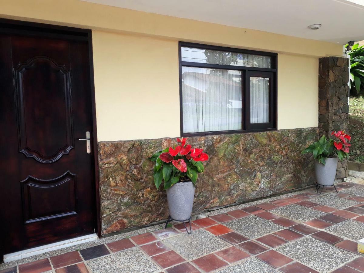 Hotel Poblado Campestre Medellín Kültér fotó