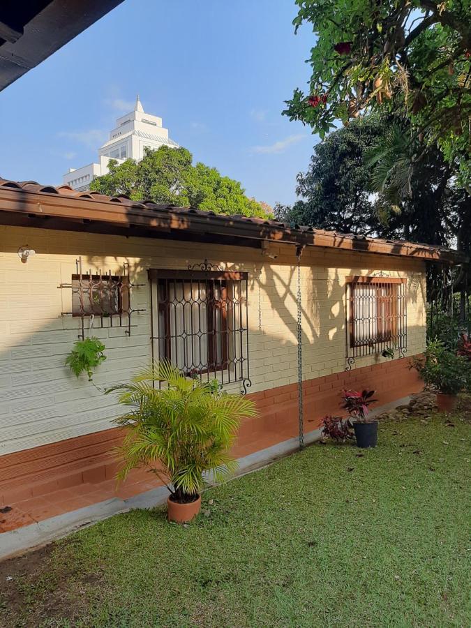 Hotel Poblado Campestre Medellín Kültér fotó